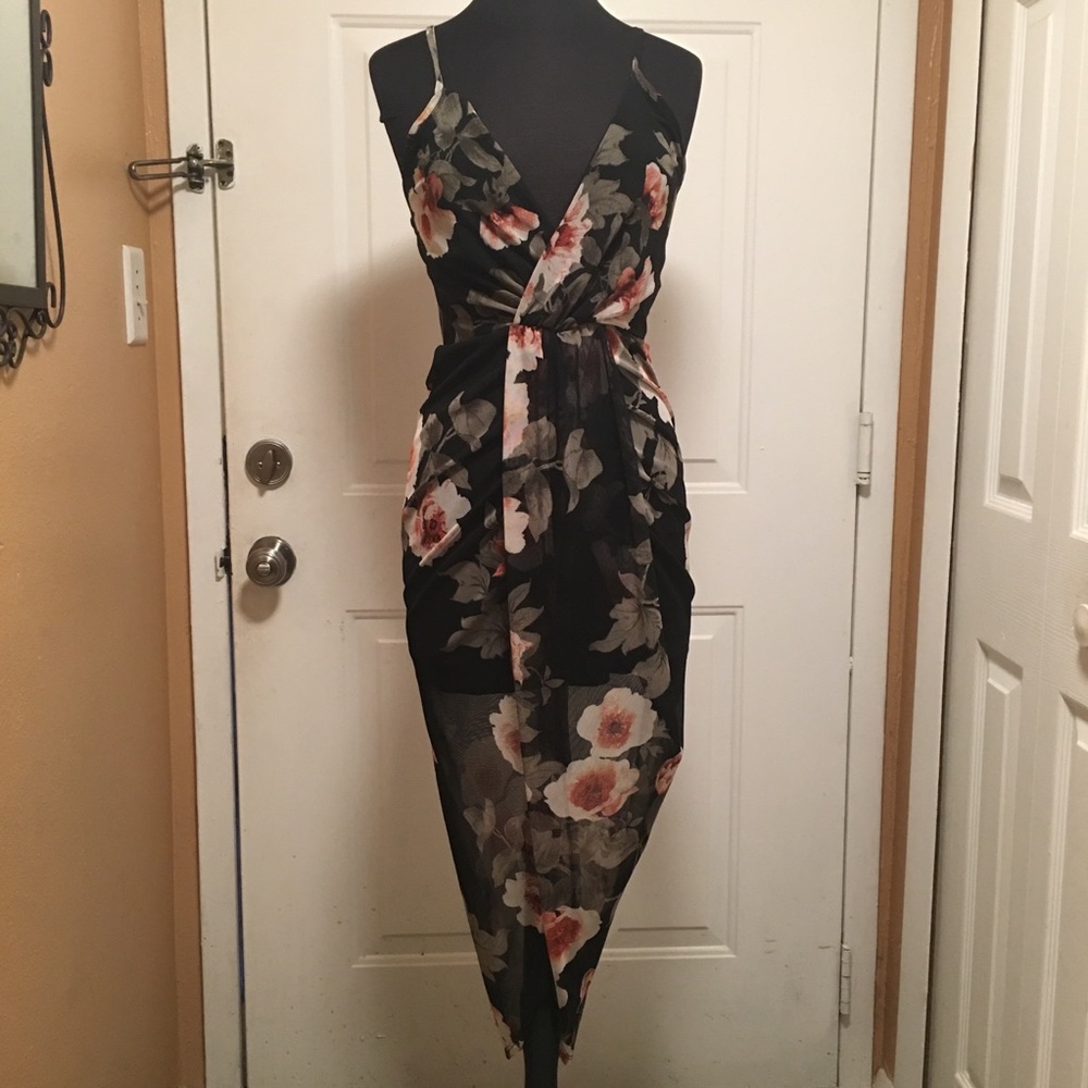 Winwin apparel high low dress size (L)